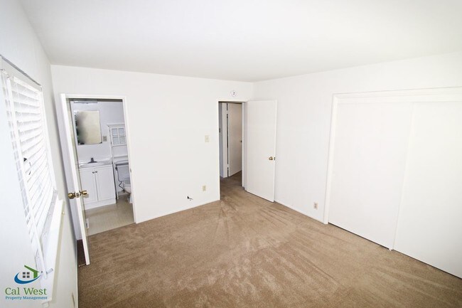Building Photo - 4722 Harwood Rd