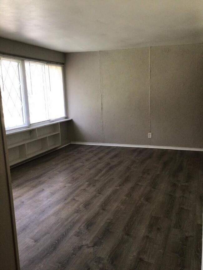 Building Photo - Charming 3 bedroom home in Florissant!