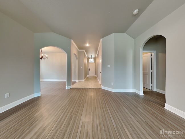 Building Photo - 3016 Mill Creek Way