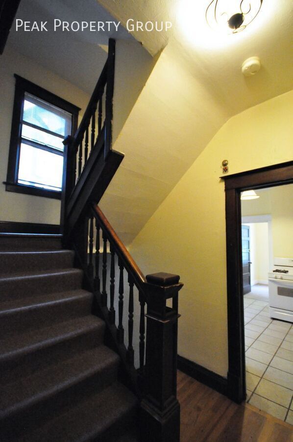 Foto del edificio - 2074-2078 Summit Street-2074-2078 Summit S...