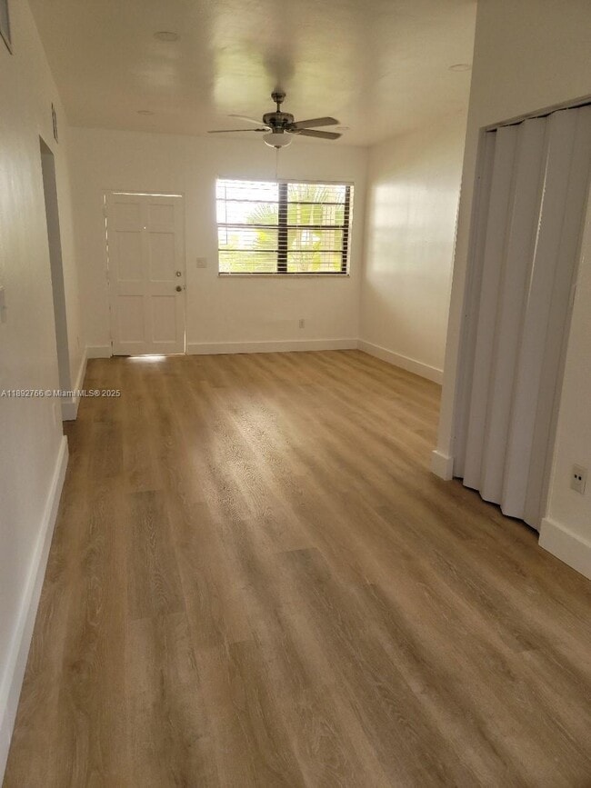 Building Photo - 7710 Carlyle Ave