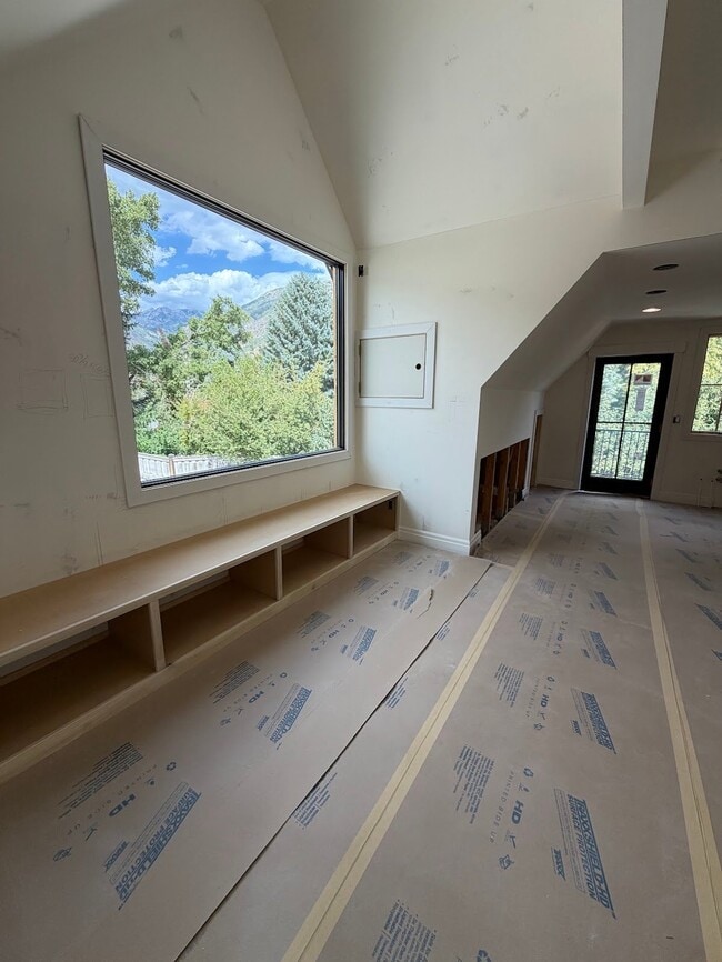 Building Photo - 398 E Watkins Cir