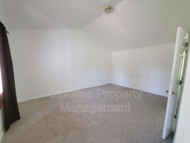 Foto del edificio - 9635 Langston Mill Rd