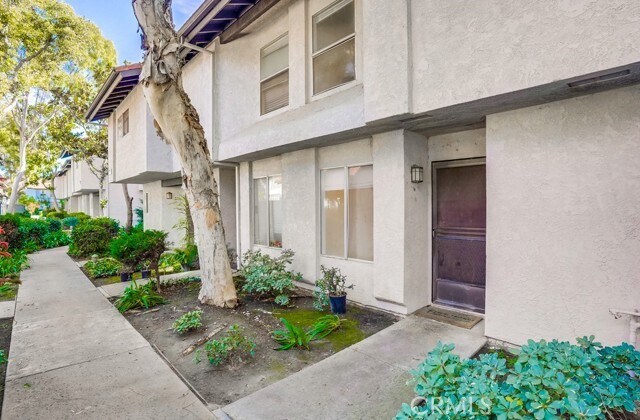 Building Photo - 21644 Belshire Ave