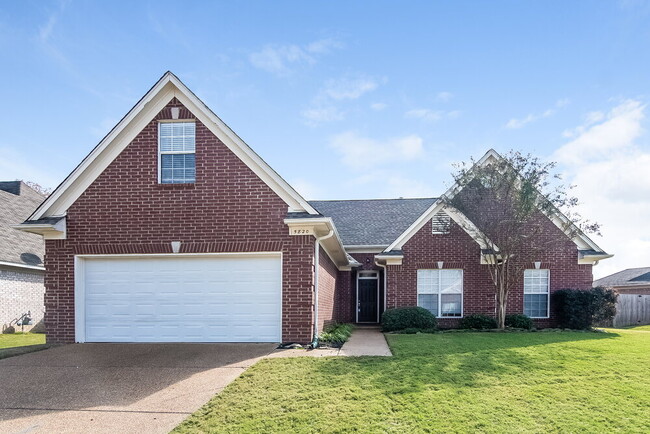 Building Photo - 5820 Lillian Bend Dr