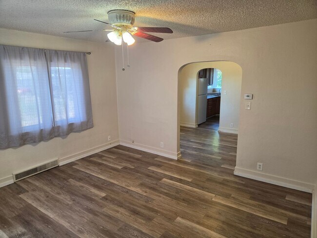Foto del edificio - Great Northside 4 bed 2 bath home