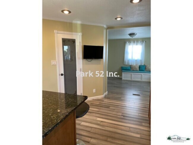 Foto del edificio - 808 S Oxford St