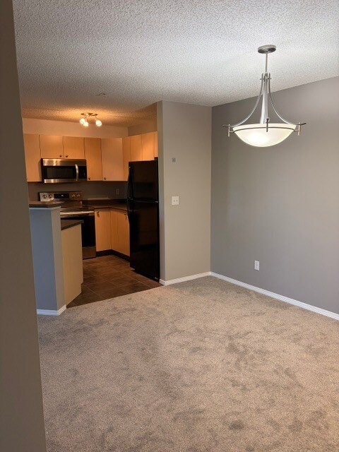 Photo du bâtiment - 2371 Eversyde Av SW