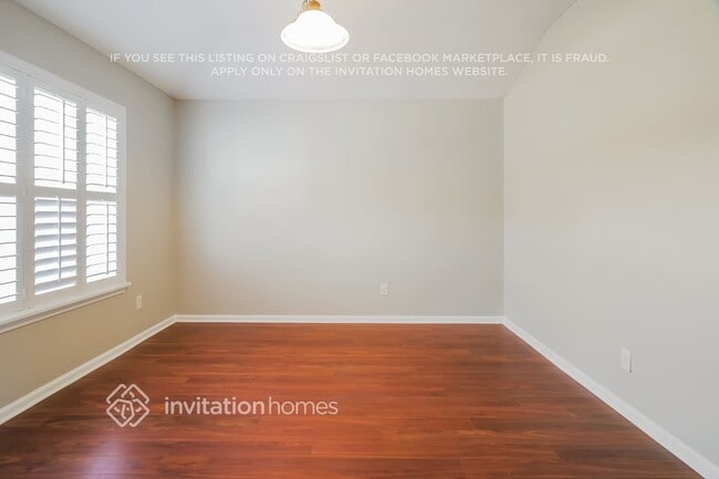 Building Photo - 901 Hawk Run Ct