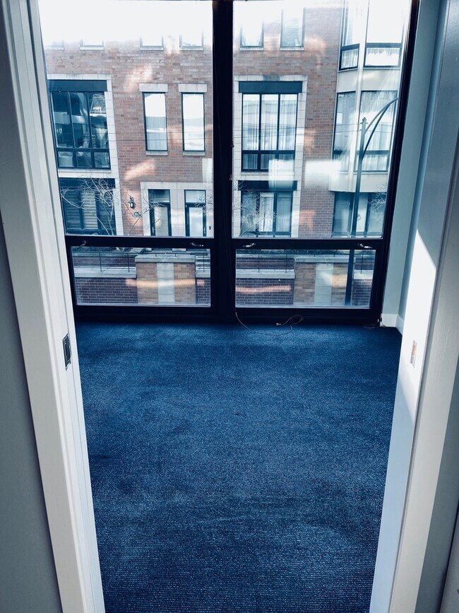 Foto del edificio - 660 W Wayman St