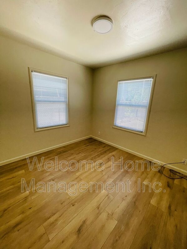 Foto del edificio - 15776 E 14th St