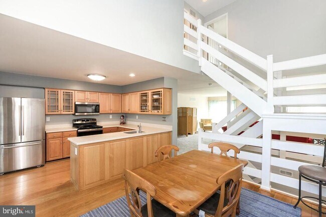 Building Photo - 311 Whistling Swan Ln