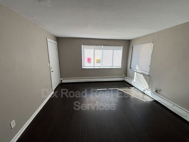 Building Photo - 3186 Saffer St