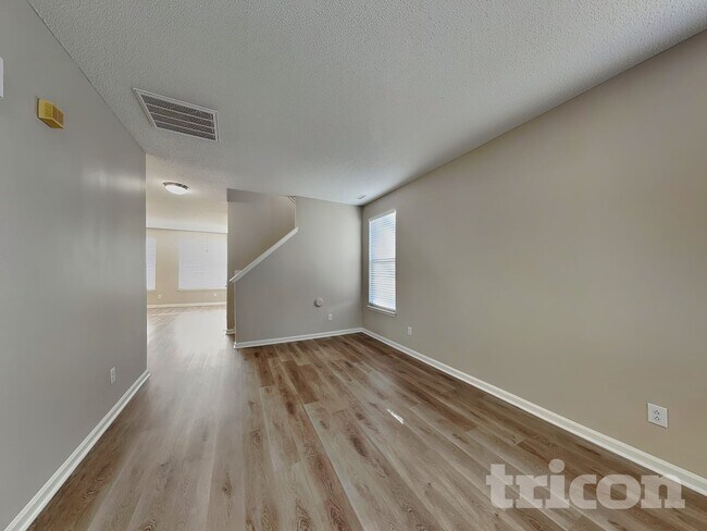 Foto del edificio - 3445 Dutchman Rd