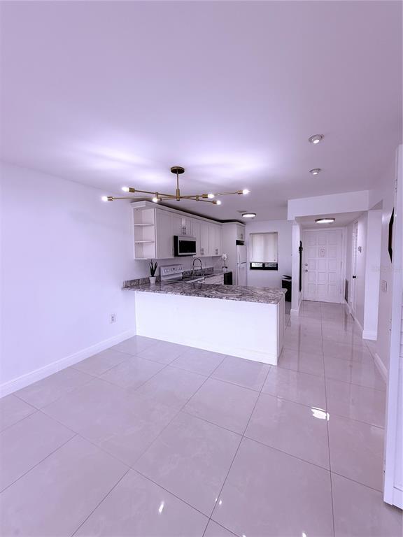 Foto del edificio - 4272 Deste Ct