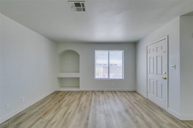 Building Photo - 6932 Kilgore Dr