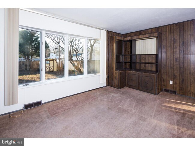 Building Photo - 1001 Stinsford Rd