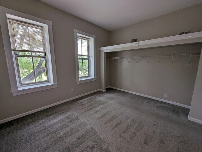 Foto del edificio - 2220 S 9th St