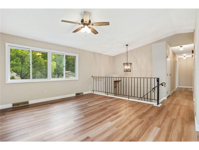 Foto del edificio - 8616 Windward Cir