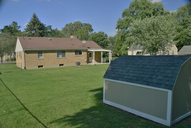 Building Photo - 1340 BERWIN AVE