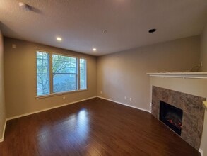 Building Photo - 15983 NW Hildago Ln