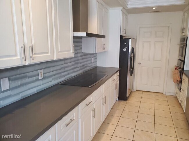 Building Photo - 2 br, 2 bath Townhome - 780 Mediterranean Ln
