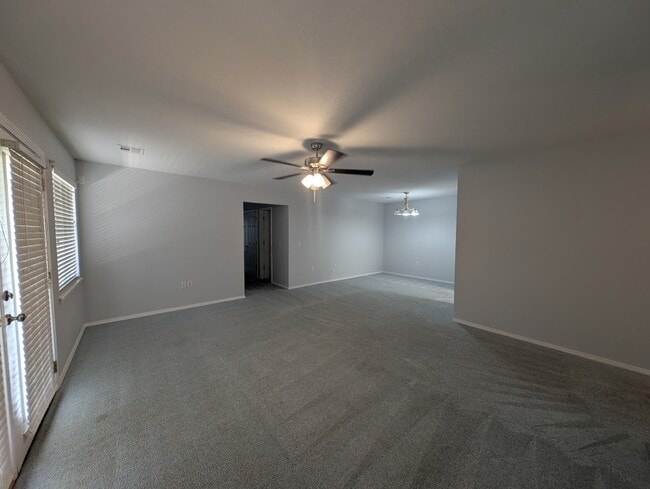 Building Photo - 6945 E 46th Pl