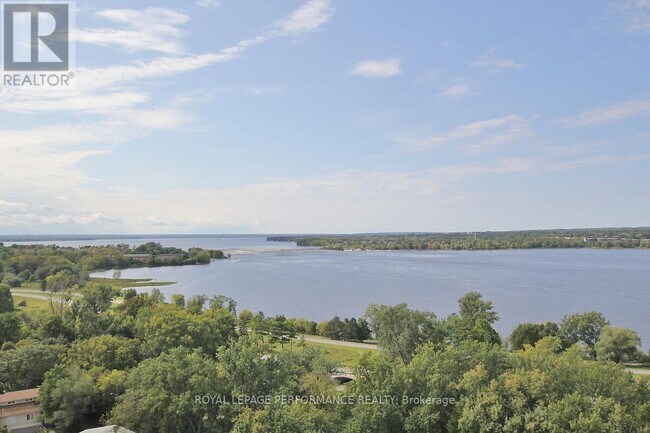 Building Photo - 1025 Richmond Rd