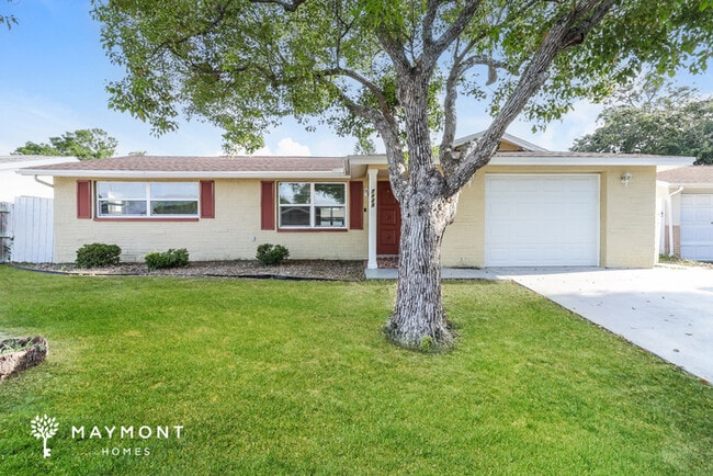 Building Photo - 7125 Sandalwood Dr