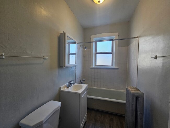 Building Photo - 4829 N Springfield Ave