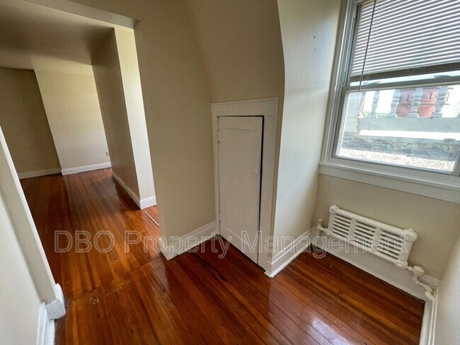 Foto del edificio - 192 Lark St