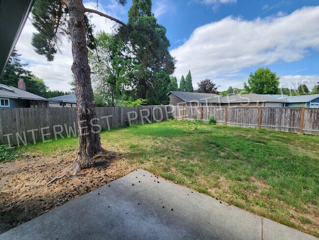 Building Photo - 3bd 2ba Ranch Style Home in NW Portland wi...