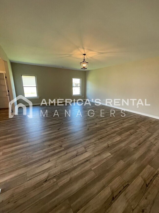 Building Photo - DEPOSIT PENDING! Home for Rent in Meridianville, AL!!! Available to View Now!!! Sign a 13 Month L...