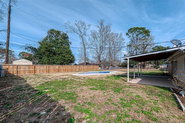 Building Photo - 815 Corydon Dr