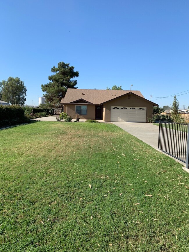8415 Hanford Armona Rd, Hanford, CA 93230 House Rental in Hanford, CA