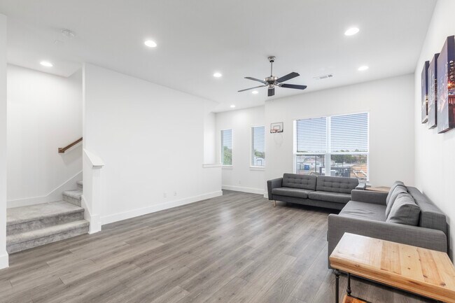 Foto del edificio - 1737 W Cantey St