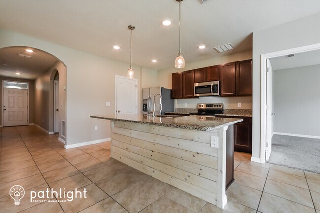 Foto del edificio - 340 Spruce Pine Drive, Debary, FL, 32713