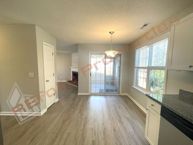 Building Photo - Charming 3-Bedroom Cul-de-Sac Home with Screened Porch in Sunset Hills, Apex — Available January 30!