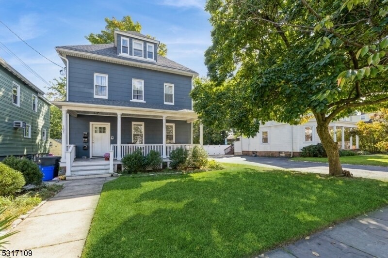 Foto principal - 161 Ashland Ave