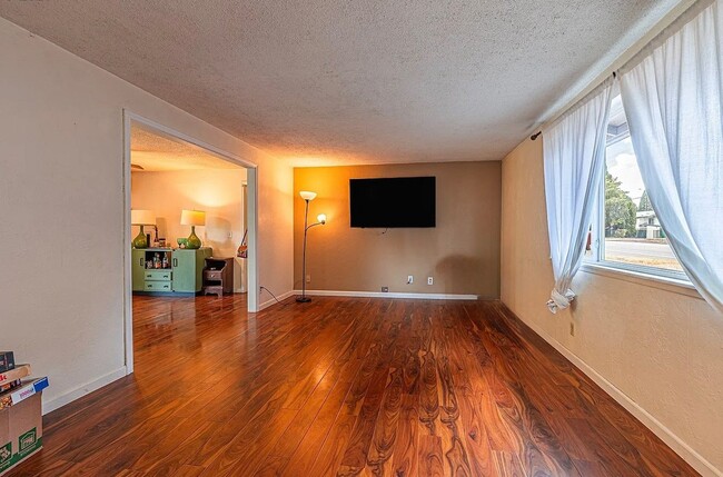 Foto del edificio - Beautiful Churchill Home!