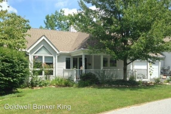 Primary Photo - 4 br, 3 bath House - 113 Carriage Walk Ln.