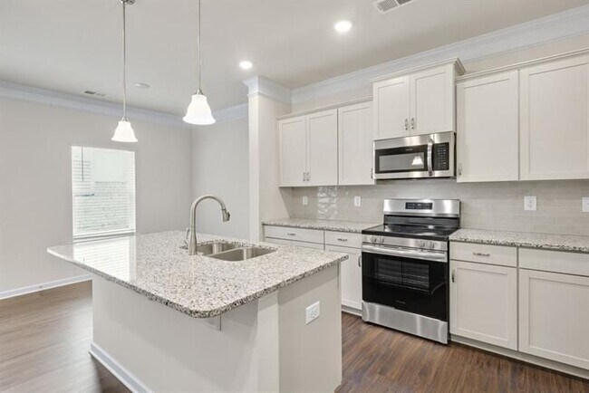 Building Photo - 85 Professional Pl