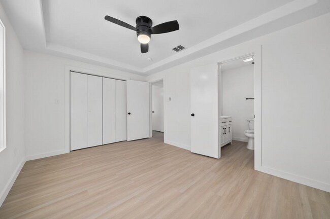 Foto del edificio - 213 Lazy Ln