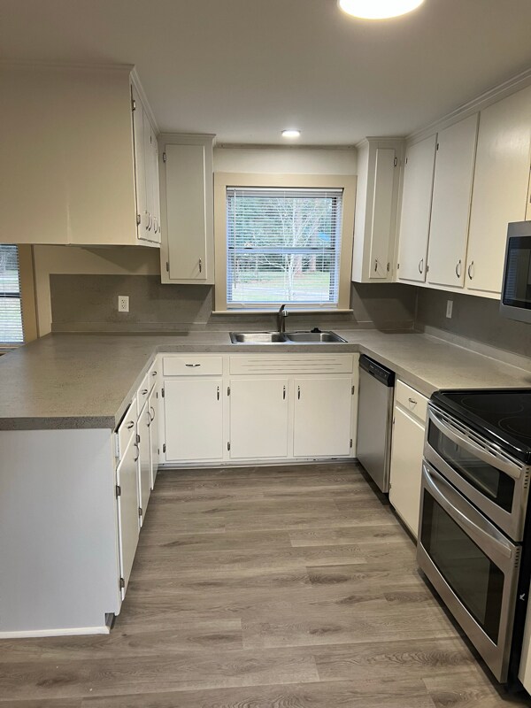 Foto del edificio - 3124 Club House Rd