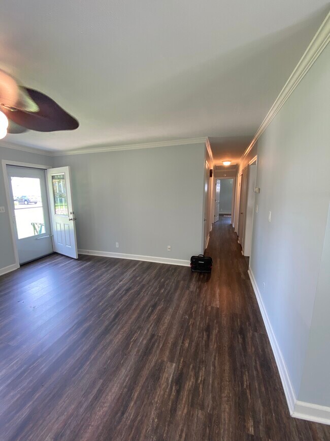 Building Photo - 49 Elmsford Rd