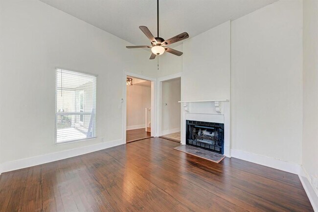 Building Photo - 3908 Avenue C