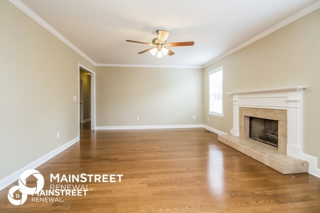 Foto del edificio - 2800 Sutherland Dr