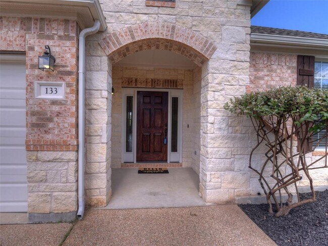 Foto del edificio - 133 Rain Lily Cir