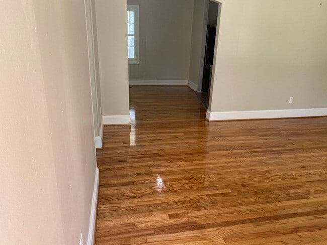 Building Photo - 2 Bed, 1 Bath Home in Gadsden Neighborhood!