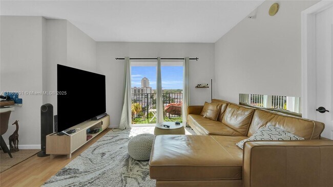 Foto del edificio - 1627 SW 37th Ave
